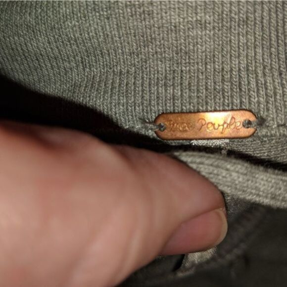 FREE PEOPLE (Warm)  - Picture 6 of 7
